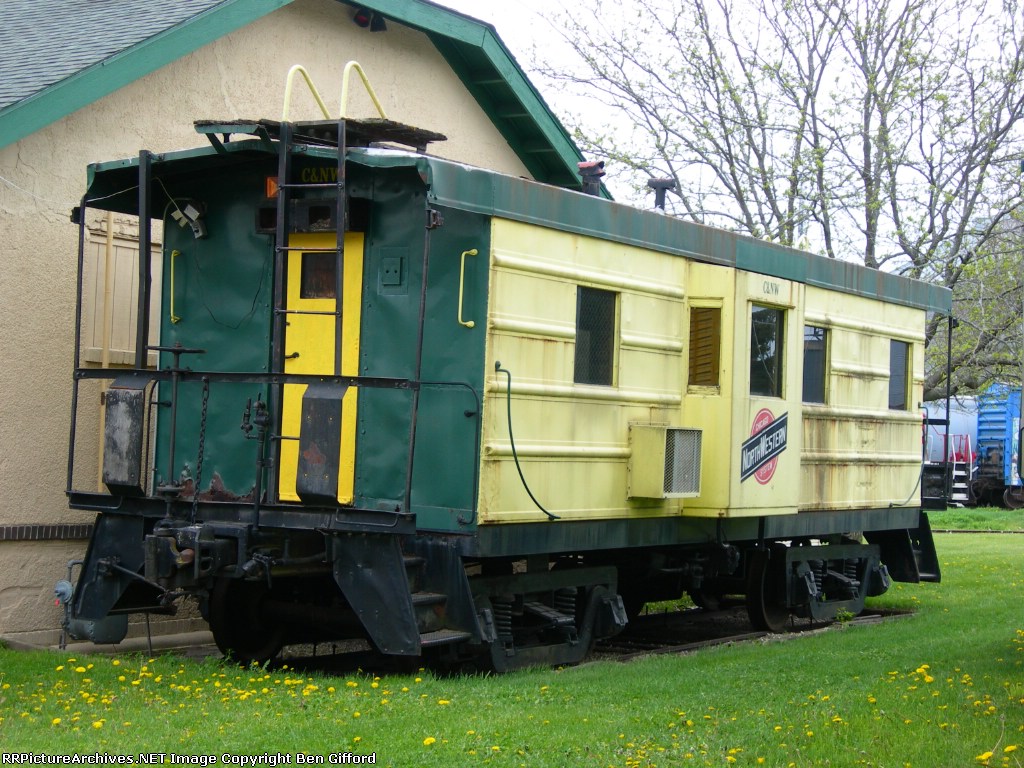 C&NW Caboose